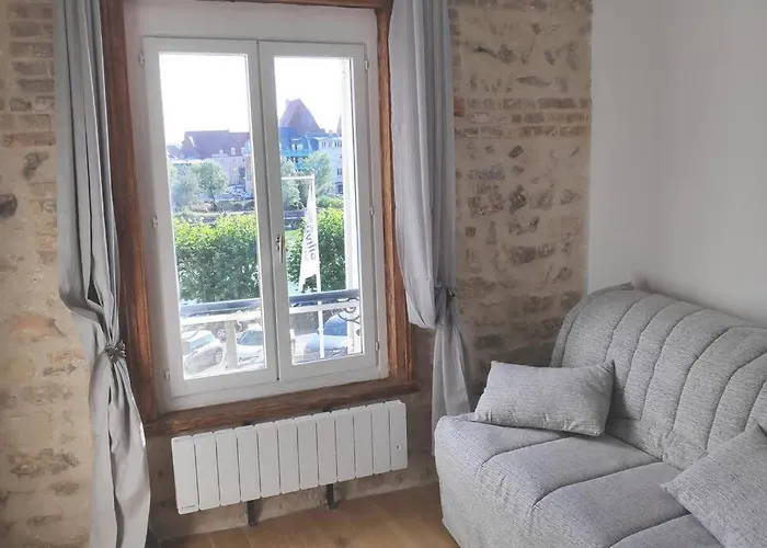 Apartment Sur Le Port De Trouville-sur-Mer